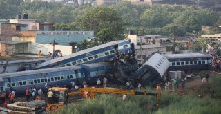 Hindistanda Tren Kazanlarında Son İki Yılda Yaklaşık 50 Bin Kişi Öldü