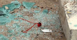 Takla Atan Otomobildeki Biri Çocuk Üç Kişi Yaralandı