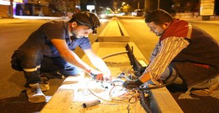 13 Şubat Caddesinde Aydınlatma Çalışmaları Başladı