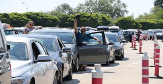 Akın Akın Geliyorlar: 24 Saatte 36 Bin Yolcu, 7 Bin 66 Araç