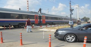 Lokomotif Çarpması Sonucu Hayatını Kaybeden Gencin Ölümünde İhmal İddiası