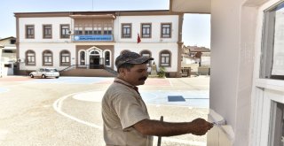 Muratpaşa Belediyesinden Okullara Destek