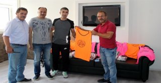 Atık Pil Toplayan Okullara Hediye Verildi