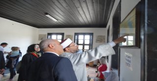 Diyanet İşleri Başkanı Erbaş, Hayme Ana Türbesini Ziyaret Etti