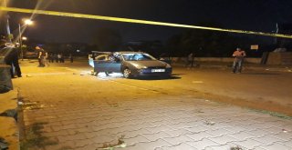 Otomobildeki Kavgada Silahlar Patladı: 1 Yaralı