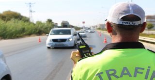 Sivil Polislerin Trafik Lambalarında Hatalı Sürücü Nöbeti