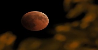 Ay Tutulması Çeşmeyi Daha Da Güzelleştirdi