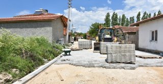 İnönü Mahallelerinde Kilit Taş Döşeme Çalışmaları Sürüyor