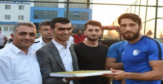 Bakkallar Ve Manavlar Odasından Bb. Erzurumspora Ziyaret