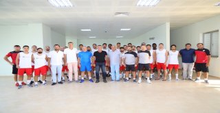 Manavgat Belediyespor Sezonun İlk Maçını, Kuşadasısporla Yapacak