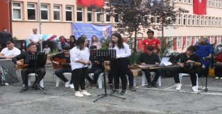 Trabzonda İlk Ders Zili Çaldı, Öğrenciler Ders Başı Yaptı
