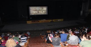 Esenyurtta Yeşilçam Esintisi