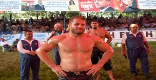285. Çardak Yağlı Pehlivan Güreşlerinde Başpehlivan Balaban  Oldu