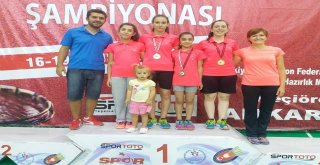 Badmintonda Türkiye Şampiyonu Oldular