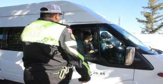 Trafik Ekiplerinden Öğrenci Servislerine Sıkı Denetim