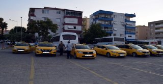 İzmirdeki Taksiler Yüzde 20 Zamla Yolcu Alımına Başladı