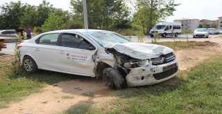 Feci Kazada Ağır Yaralanan Sürücü Hayatını Kaybetti
