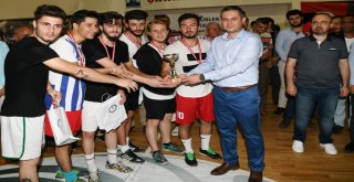 Ak Çanakkale İl Gençlik Kollarının Futsal Turnuvası Sona Erdi