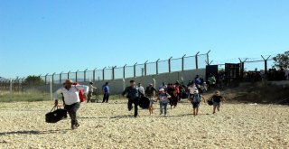 Suriyeliler Maraton Koşar Gibi Ülkelerine Gidiyor