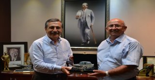 Kıbrıslı Bakandan Başkan Ataça Ziyaret