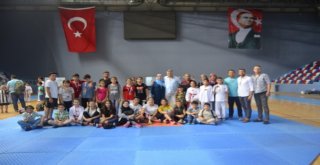 Yıldızlar Türkiye Taekwondo Şampiyonasına Katılmaya Hak Kazandılar