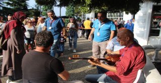 Turistlere Sazlı Sözlü Karşılama