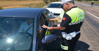 Polis Ekiplerinden Huzurlu Bayram Uygulaması