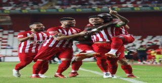 Spor Toto Süper Lig: Antalyaspor: 1 - Atiker Konyaspor: 2 (İlk Yarı)