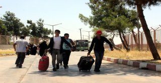 44 Bin Suriyeli Türkiyeye Döndü
