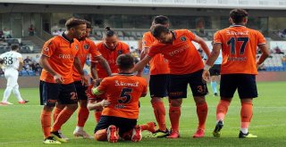 Spor Toto Süper Lig: Başakşehir: 1 - Akhisarspor: 1 (İlk Yarı)