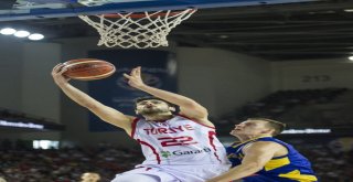 2019 Fıba Basketbol Dünya Kupası Elemeleri: Türkiye: 77 - İsveç: 52