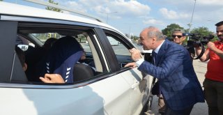 Vali Çakacak, Kırmızı Düdük Uygulamasında