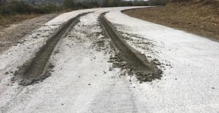 Kastamonuda Dökülen Beton Yola Zarar Verildi