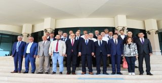 12 Üniversite Rektörü, Abd Ve Trumpı Kınadı