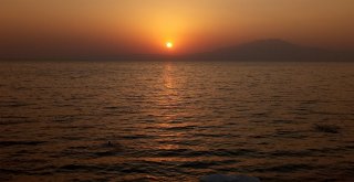 Gün Batımı Van Gölünde İzlenir