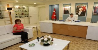 Hobi Bahçesi Birincisinden Başkan Türele Ziyaret