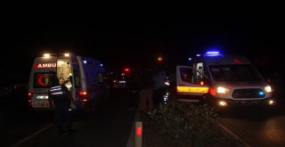 Manavgatta Otomobil Midibüse Çarptı: 5 Yaralı
