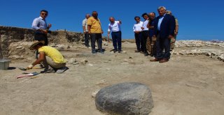 Amasya'da 2 Bin 500 Yıllık Pers Sarayının Sütunları Bulundu