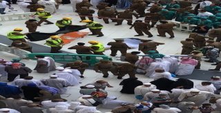 Iraklı Hacı Mescid-İ Haramın Üst Katından Düşerek Öldü