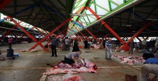 Bursada Kurban Kesim Yerleri Doldu, Taştı