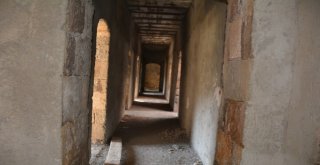 Tatvandaki Tarihi İşletme Oteli Restore Ediliyor