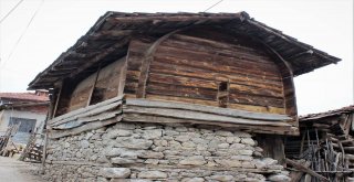 Haşeratın Çırasını Yakan 200 Yıllık Ambarlar