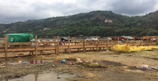 Bayramın İlk Gününde Kurbanlıkların Yarısı Satıldı