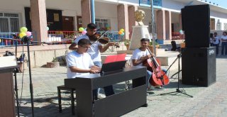 Ayvalıkta Yeni Eğitim Ve Öğretim Sazlı, Sözlü Programla Resmi Olarak Başladı