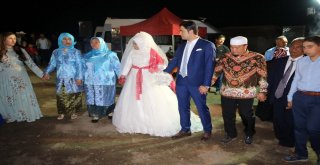 Yozgatta, Cumhurbaşkanı Erdoğan Sevdalısı Endonezyalı Geline Türk Usulü Düğün Yapıldı