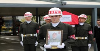 Eğitim Sırasında Rahatsızlanarak Kaldırıldığı Hastanede Hayatını Kaybeden Asker Son Yolculuğuna Uğurlandı