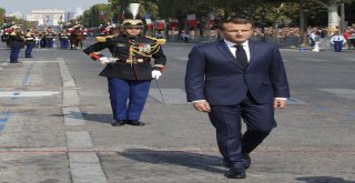 Pariste Ulusal Bayram Coşkusu