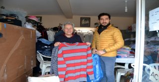 Genç Asteğmen, Otomobiliyle Çarptığı Köpeği Yol Kenarına Taşırken Bir Başka Otomobilin Altında Kalarak Can Verdi