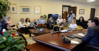 Ak Parti Osmangazi Kadın Kollarından Başkan Dündara Ziyaret