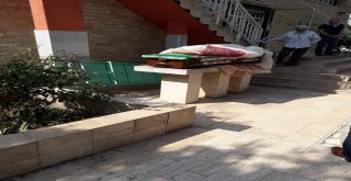 Genç Kız Nişanlanacağı Akşam Hayatını Kaybetti